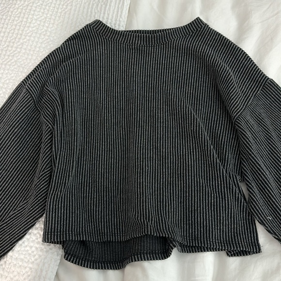 Ribbed Cropped Stripe Sweater - Picture 4 of 6